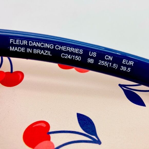 NWT Kate Spade Fleur Dancing Cherries Sandals 9B Brazil - Picture 10 of 10